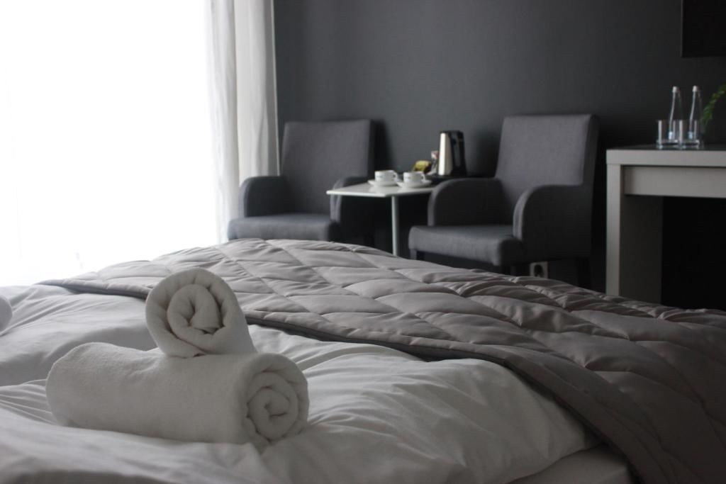 Отели типа «постель и завтрак» Arboretum Hotel Wolbórz-54
