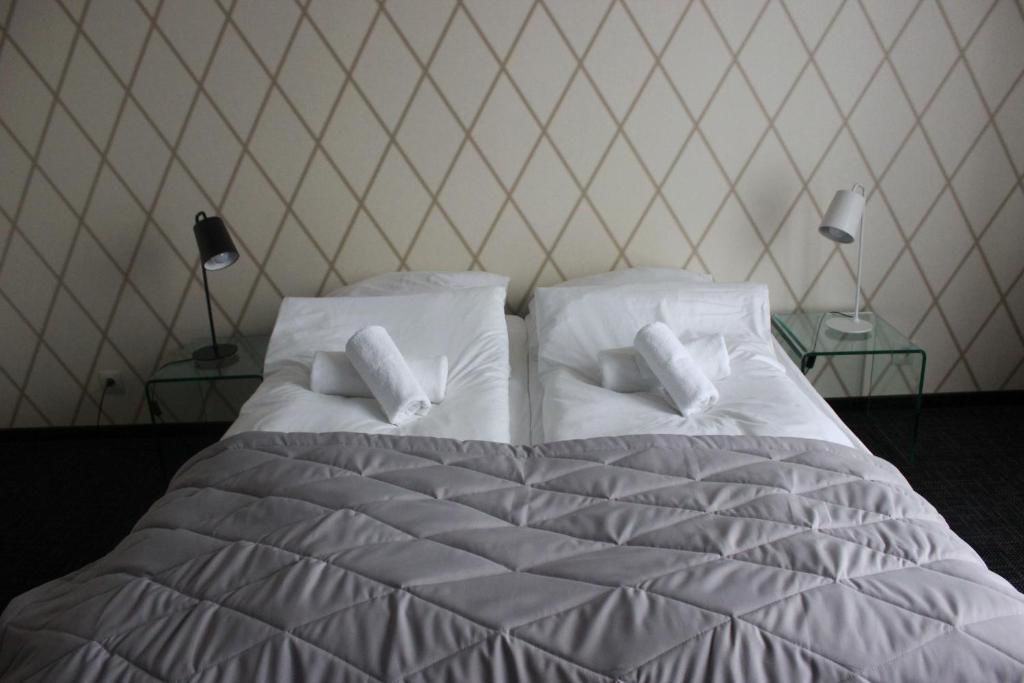 Отели типа «постель и завтрак» Arboretum Hotel Wolbórz-61